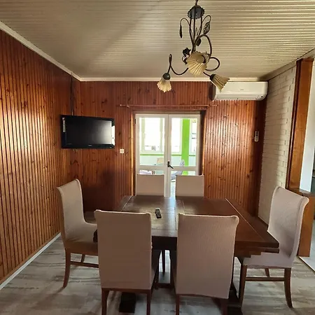 Bugarija House * ביבינייה